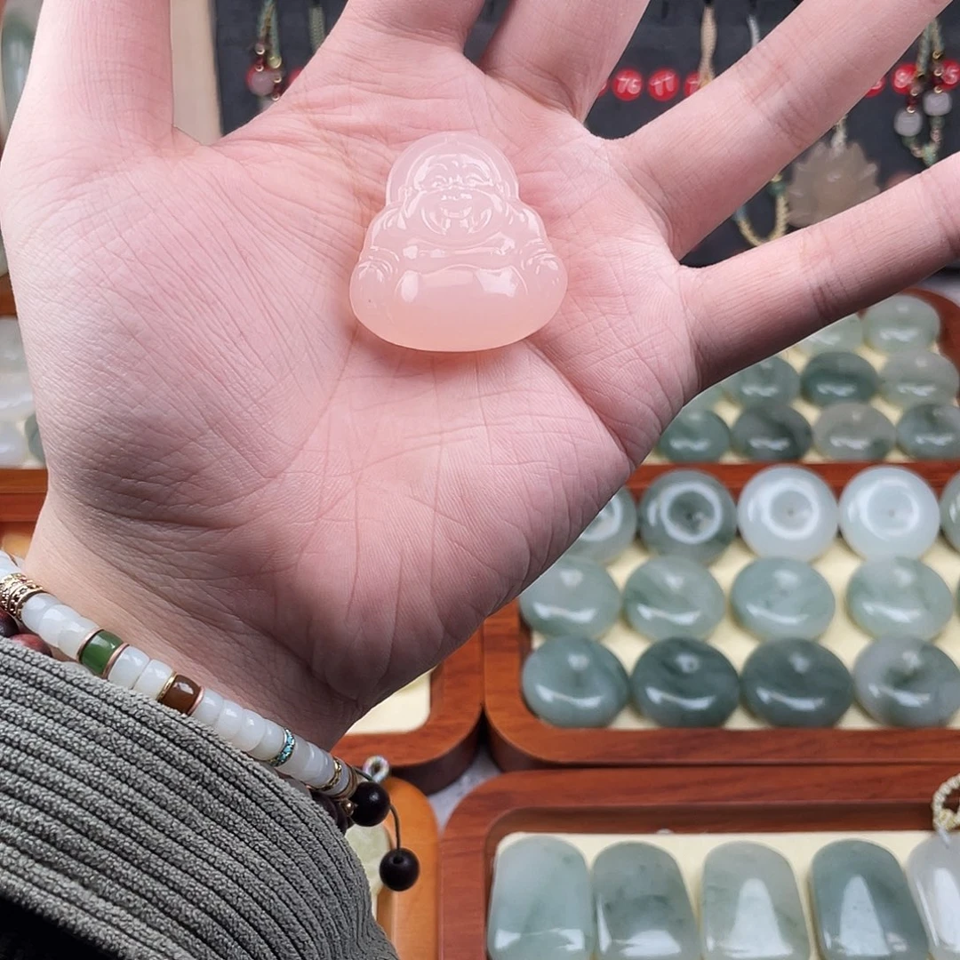 石英质玉未镶嵌颈饰