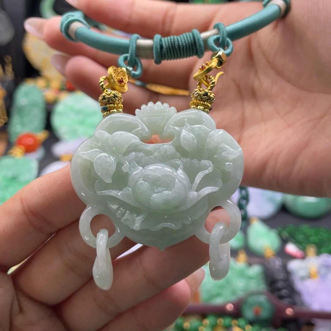 翡翠未镶嵌颈饰代编织