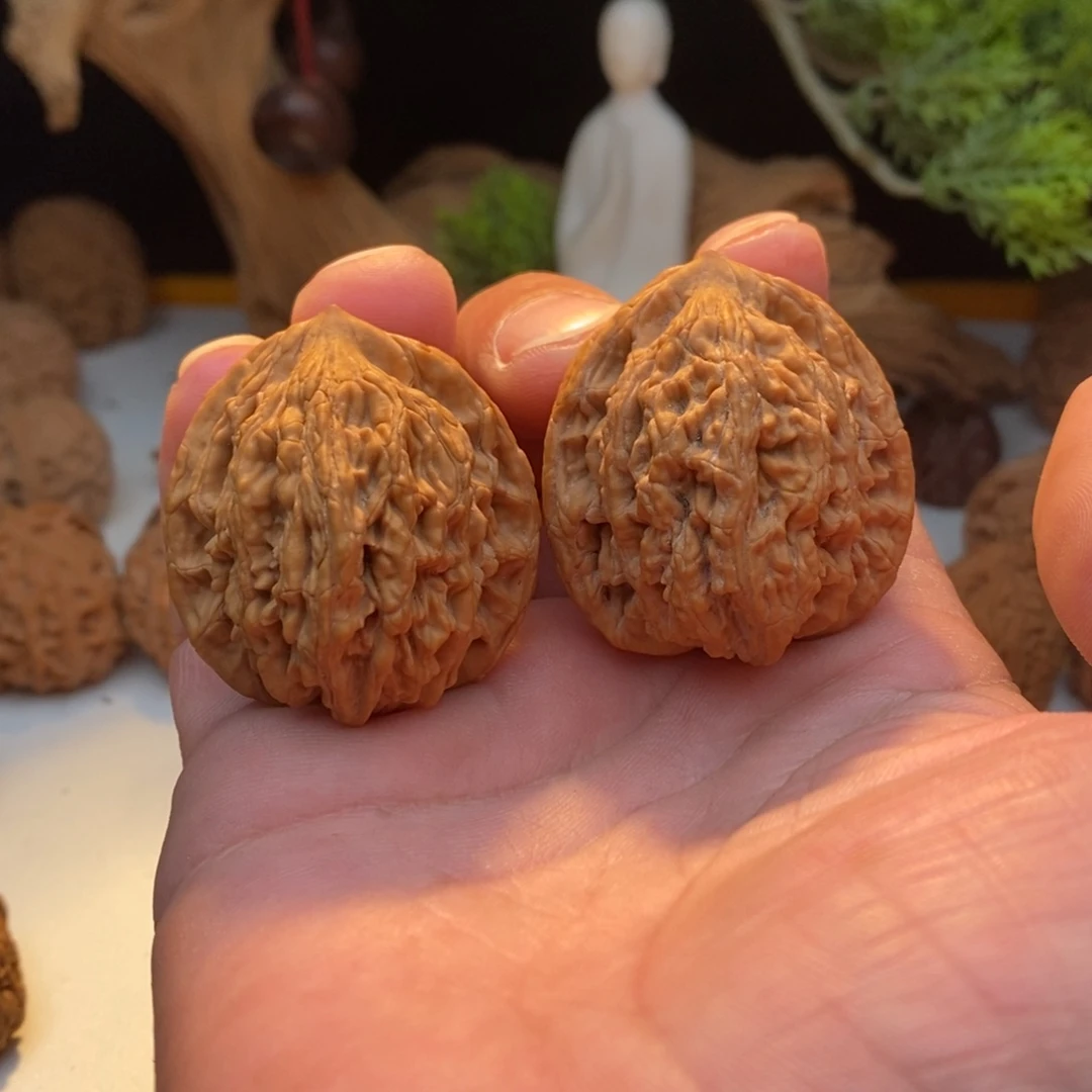 文玩核桃把件麦穗虎头39