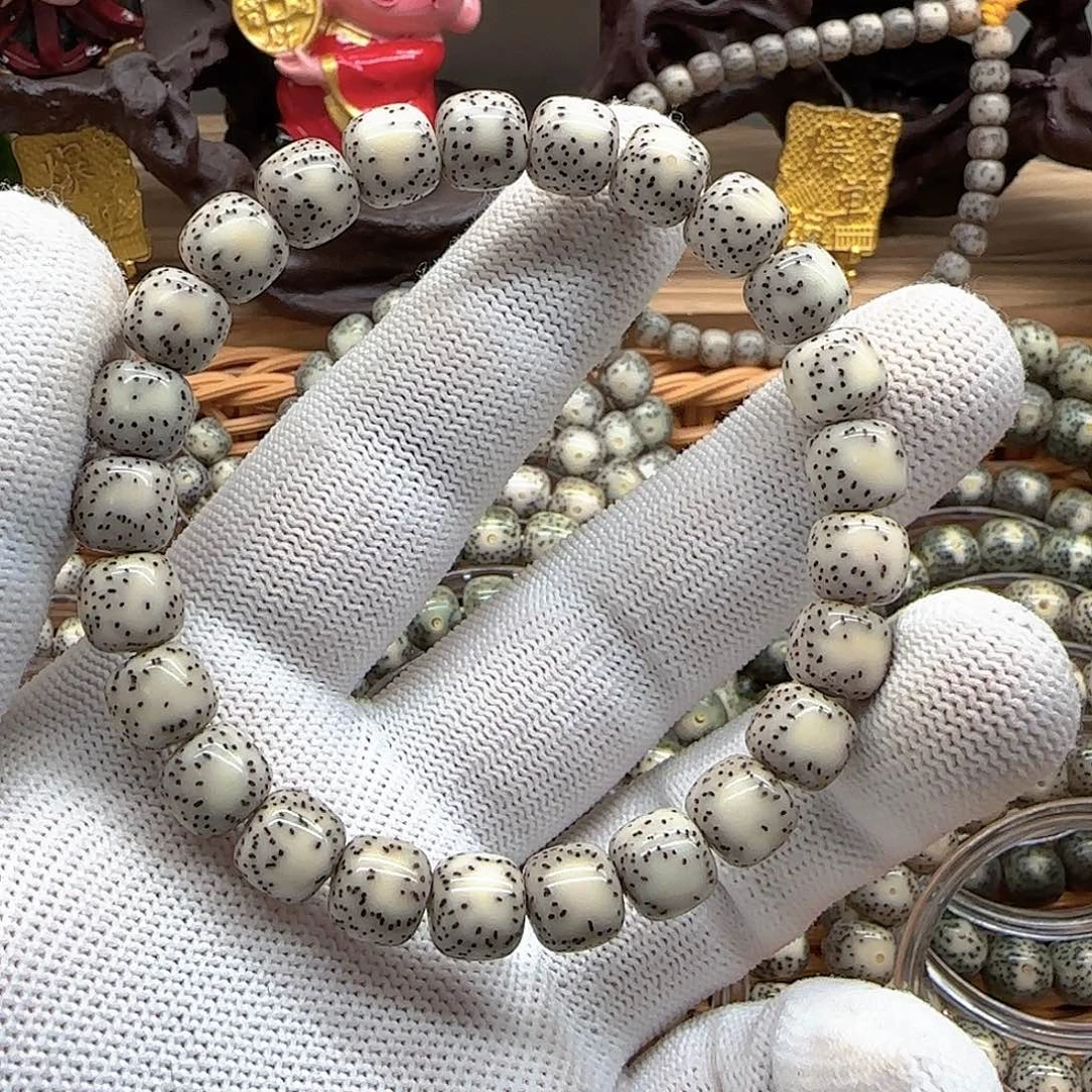 吊坠星月菩提卡9.2灰冰双留白