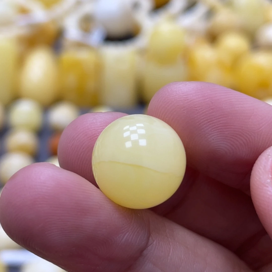 蜜蜡未镶嵌裸石14.6mm