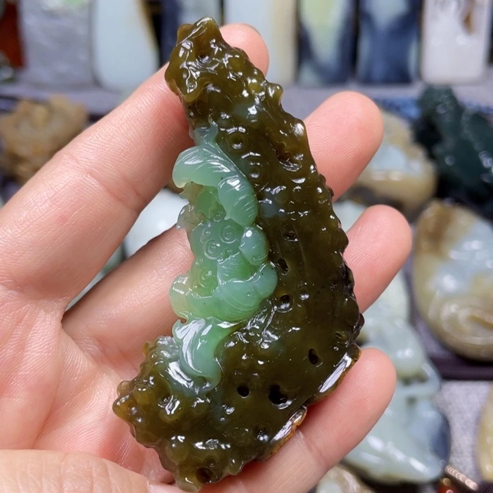 和田玉未镶嵌挂件