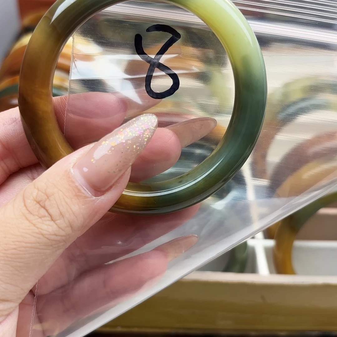 宁***远蛇纹石玉未镶嵌手镯