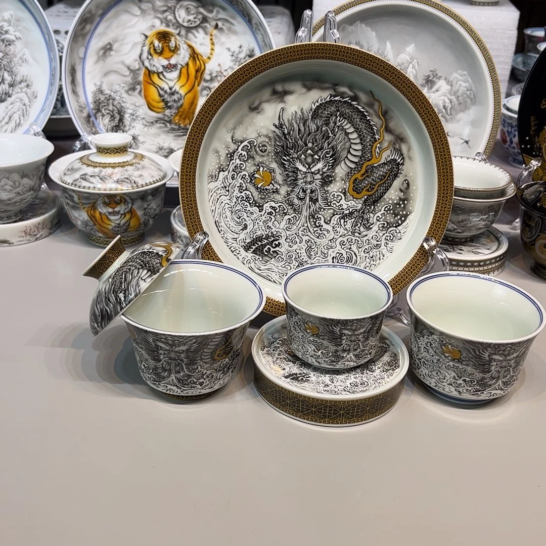 景德镇市陶瓷艺术品