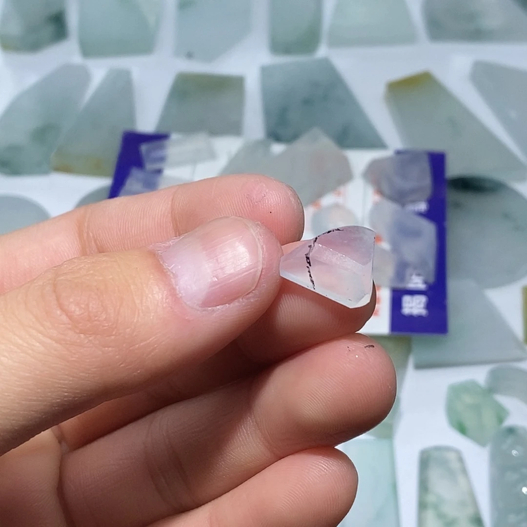 翡翠未镶嵌颈饰7544