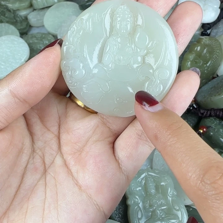 和田玉未镶嵌颈饰