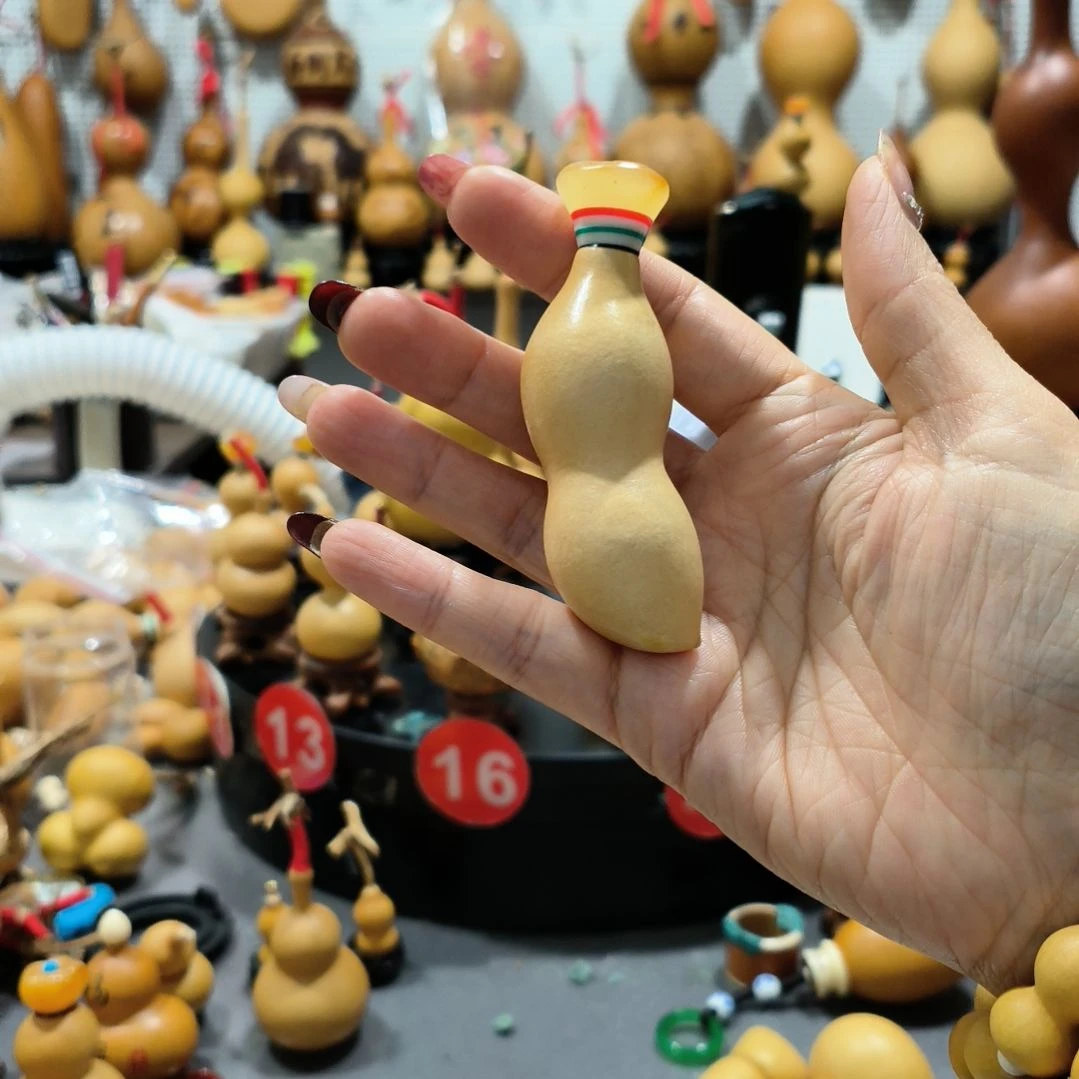 明****。葫芦福禄双全手把件