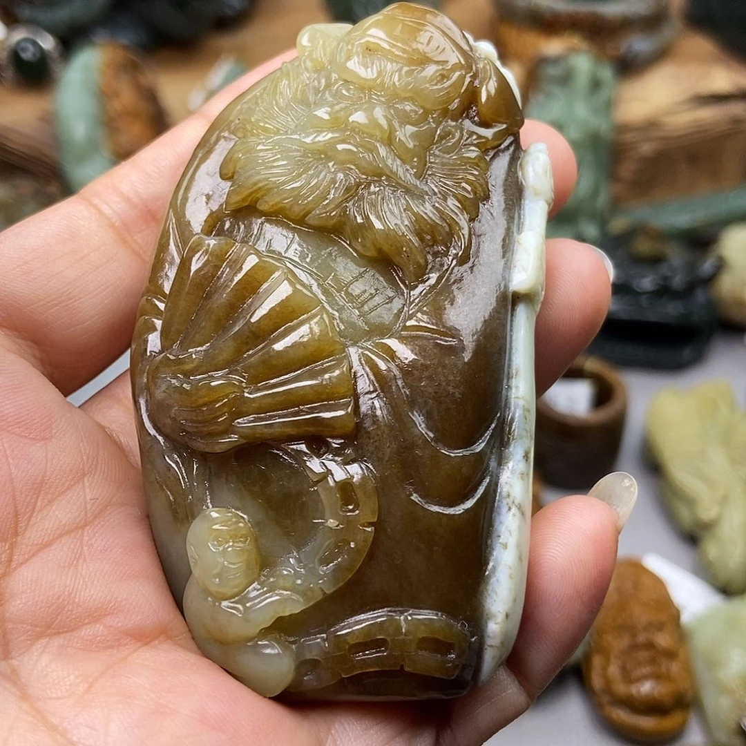 如***佛岫岩老玉（透闪石质玉）未镶嵌珠宝奇石