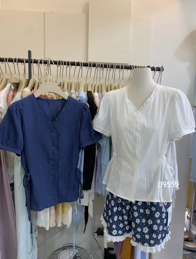 丸子.V领系带上衣百搭