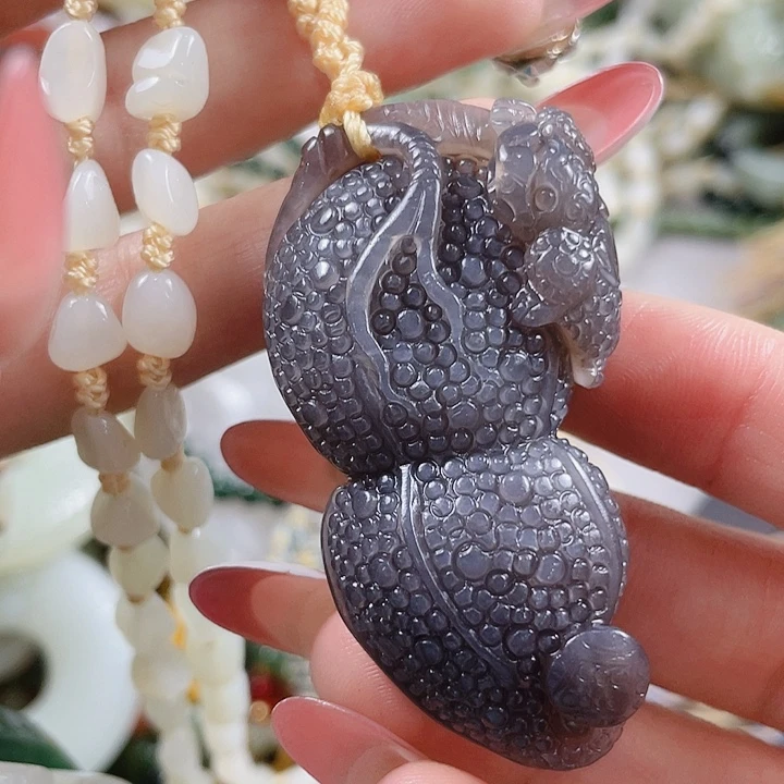 未镶嵌和田玉挂件