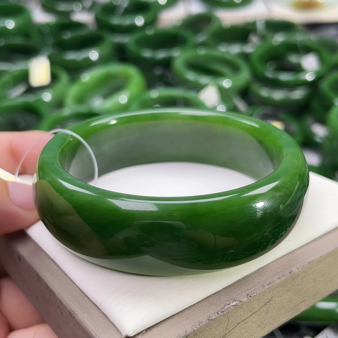 未镶嵌手镯和田玉（碧玉）