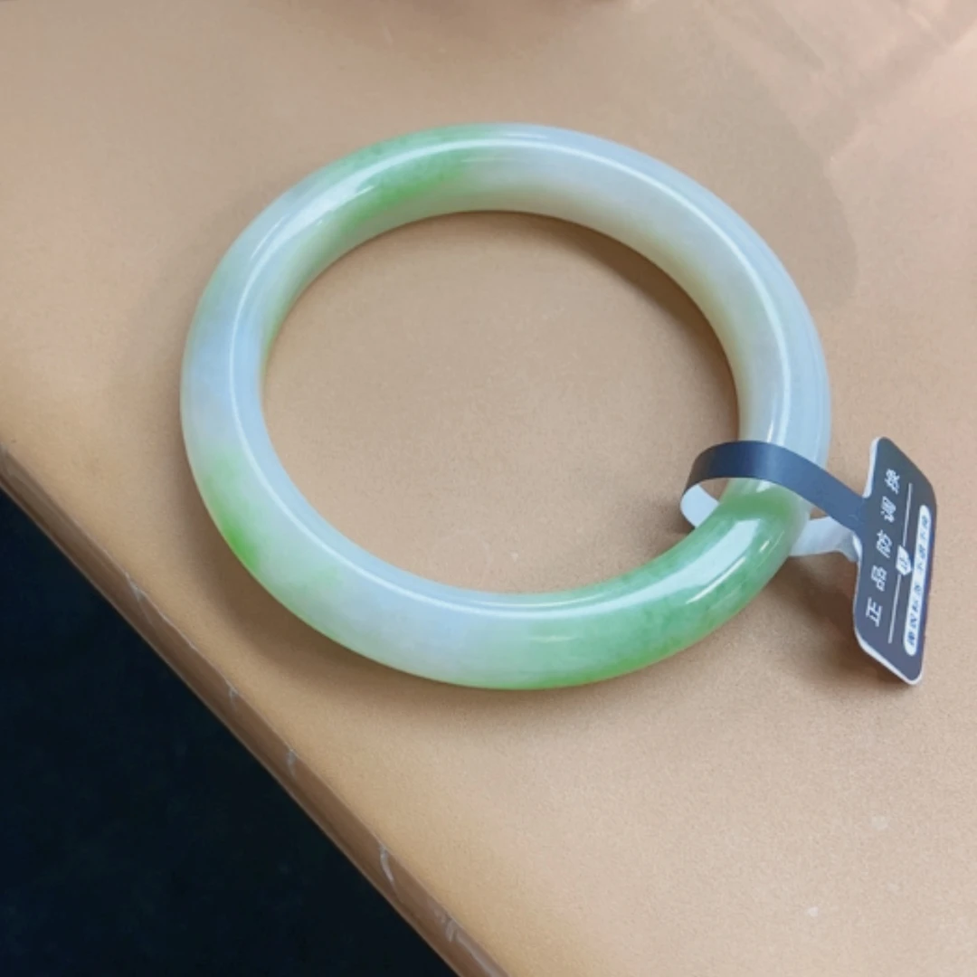 【闪购商品】未镶嵌手镯和田玉（翠青玉）