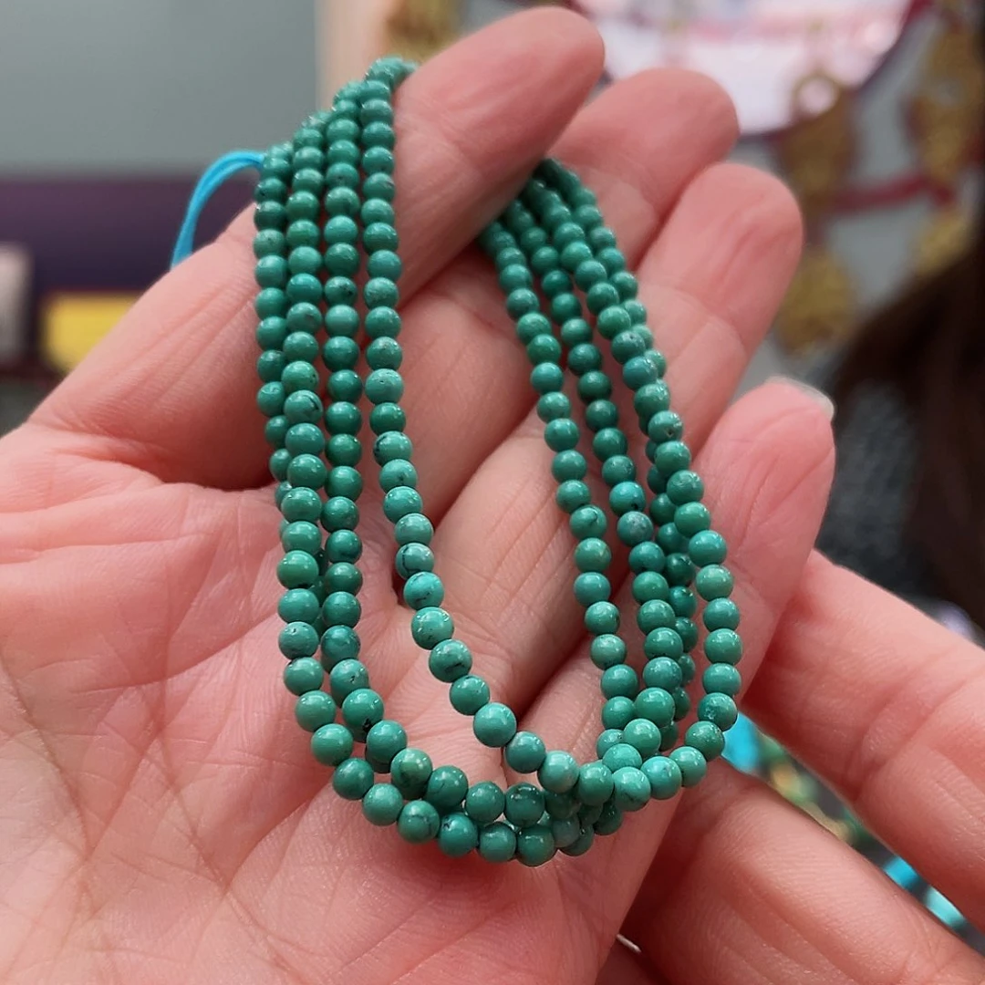 绿松石颈饰未镶嵌