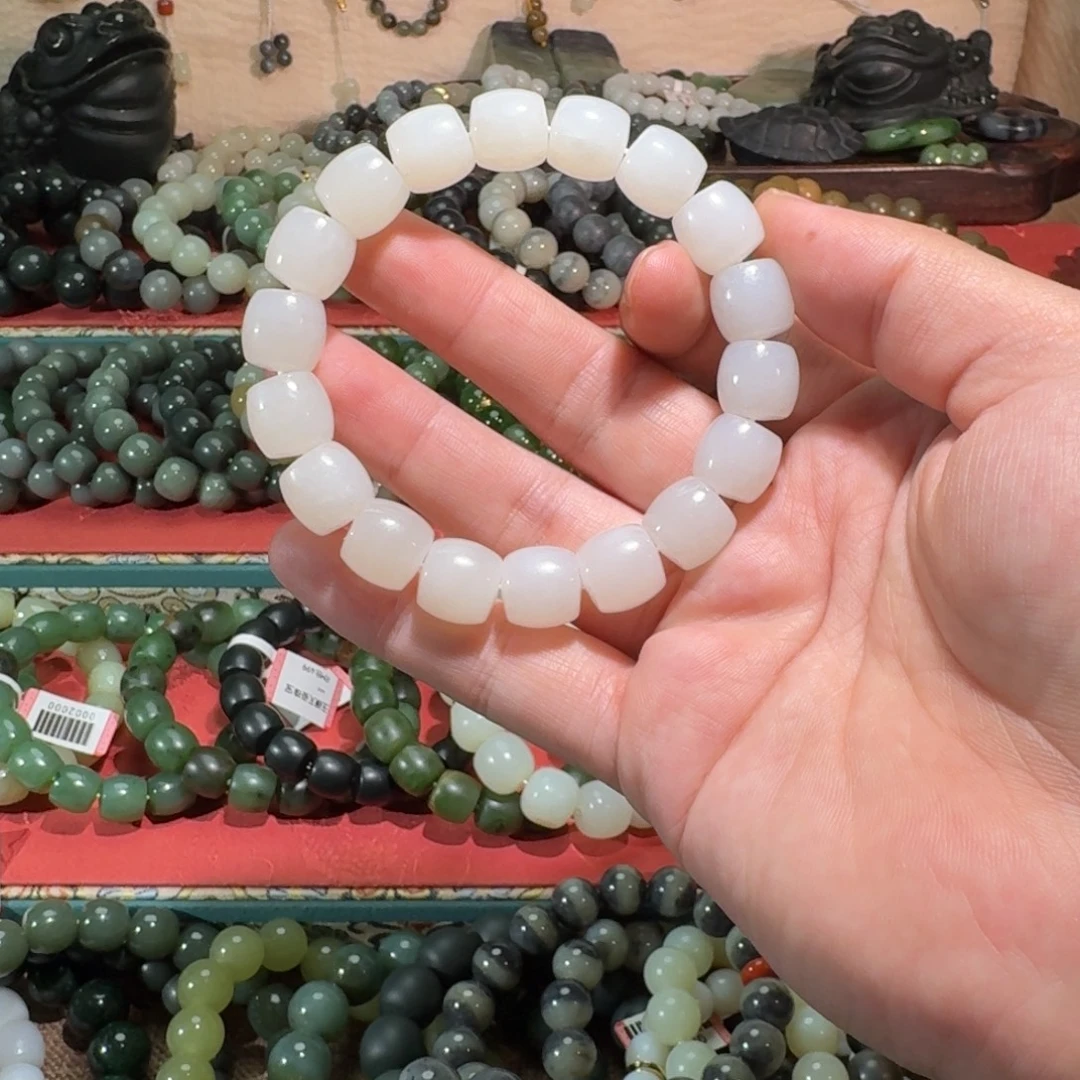 和田玉未镶嵌手链有包容