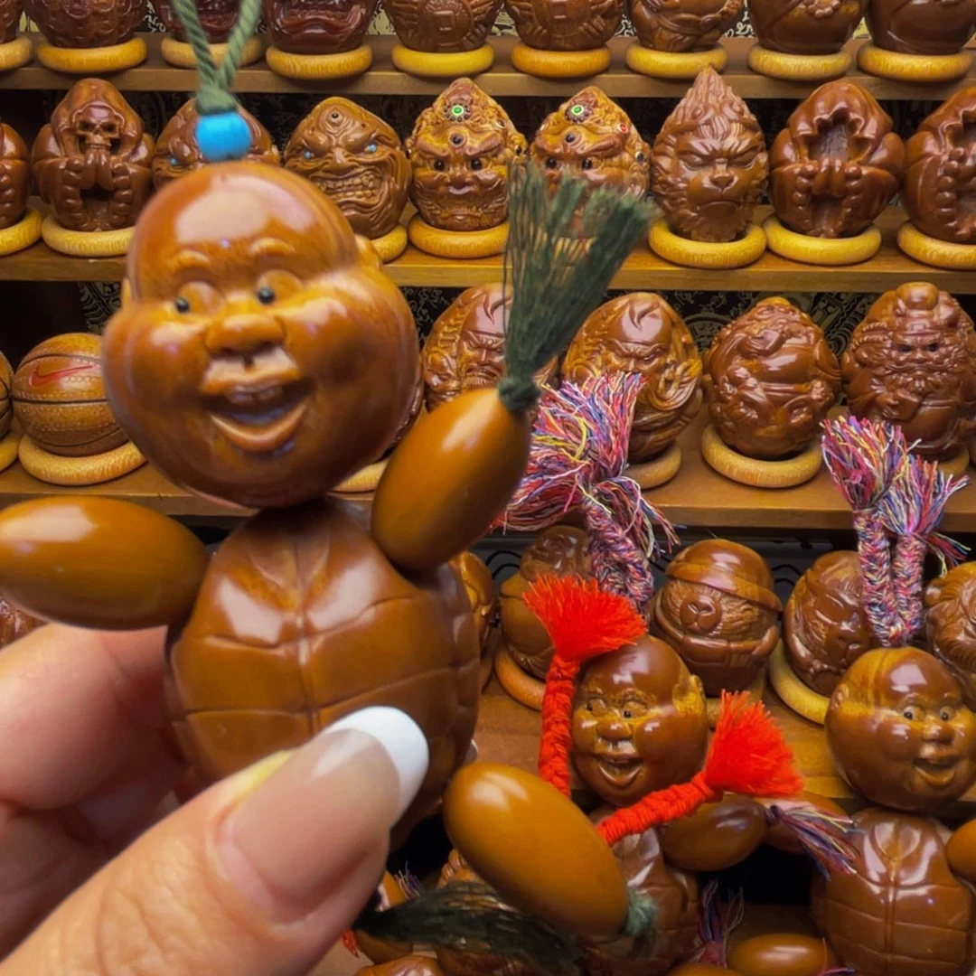 A***然橄榄核吊坠绿色小辫子