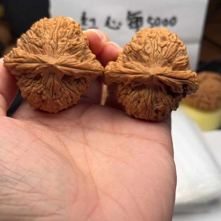 文玩核桃吊坠南疆46