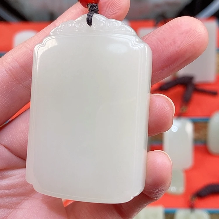 【闪购商品】颈饰未镶嵌和田玉