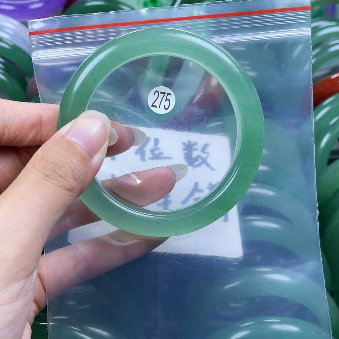 【闪购商品】未镶嵌手镯石英岩玉55