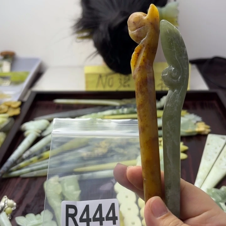 蛇纹石玉发饰合金赵*.