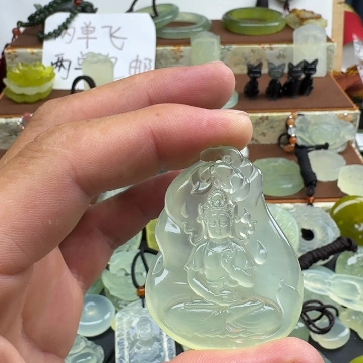 E***哥蛇纹石玉未镶嵌颈饰
