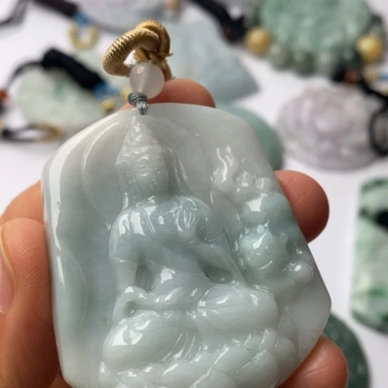 翡翠未镶嵌挂件翡翠