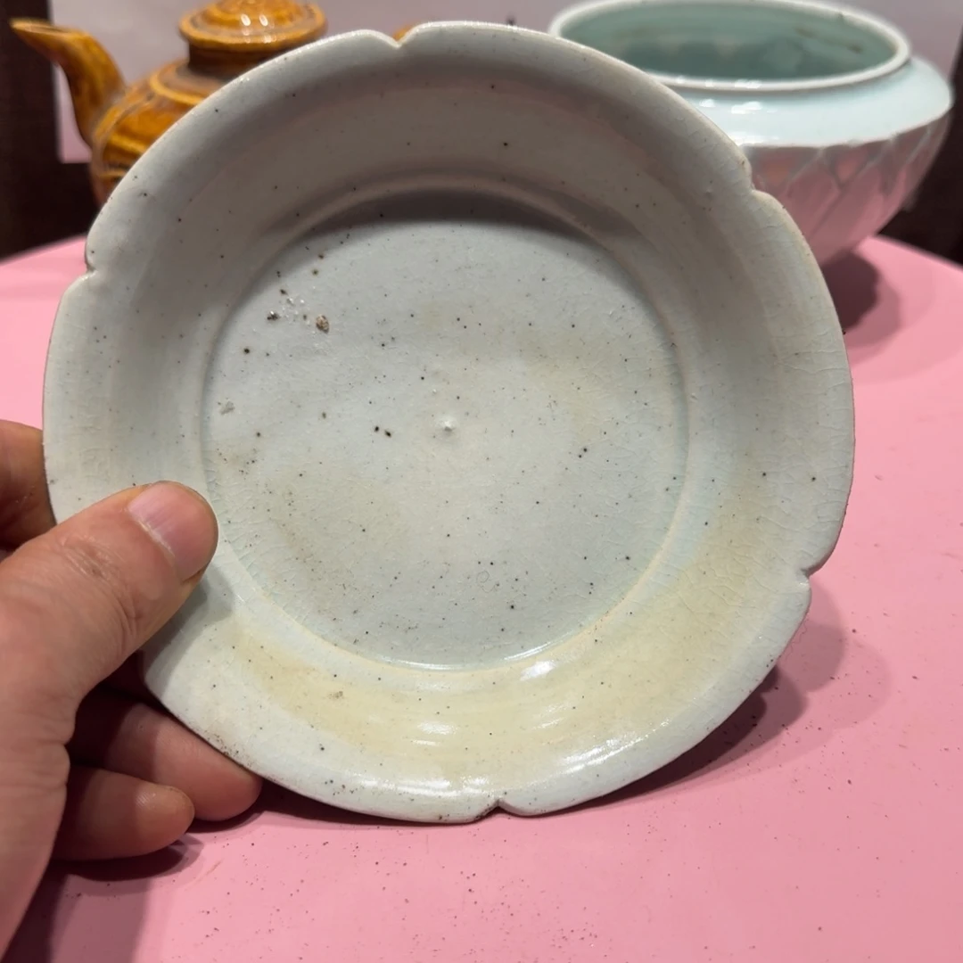 陶其他漂亮的小瓷瓶子