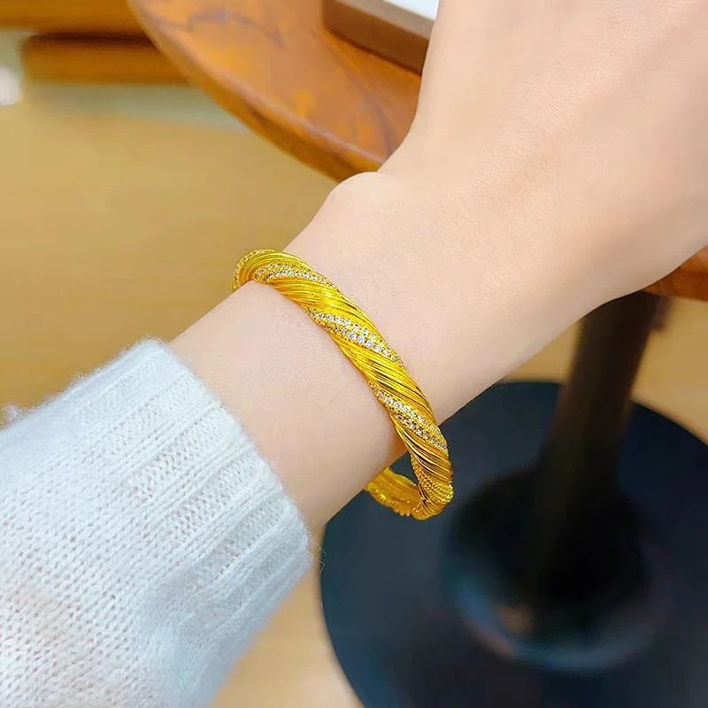 铜合金手镯 复条纹圆卡扣镯麻花纹轻奢满天星时尚百搭通勤款