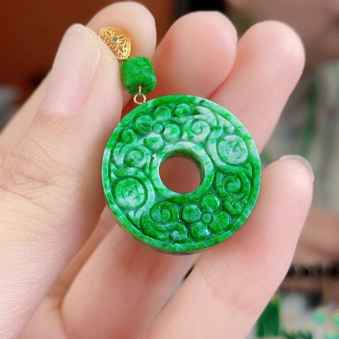 翡翠18K金镶嵌耳饰