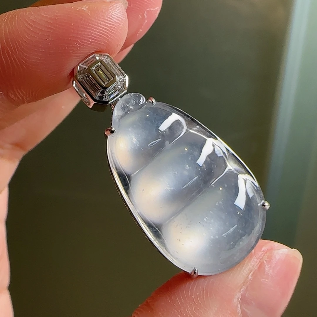 翡翠18K金镶嵌颈饰天然翡翠