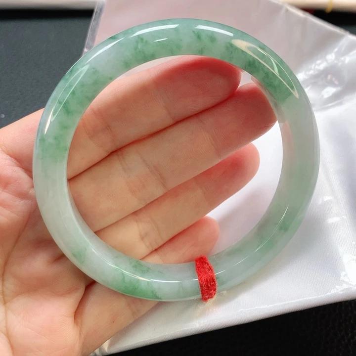 翡翠手镯未镶嵌62正