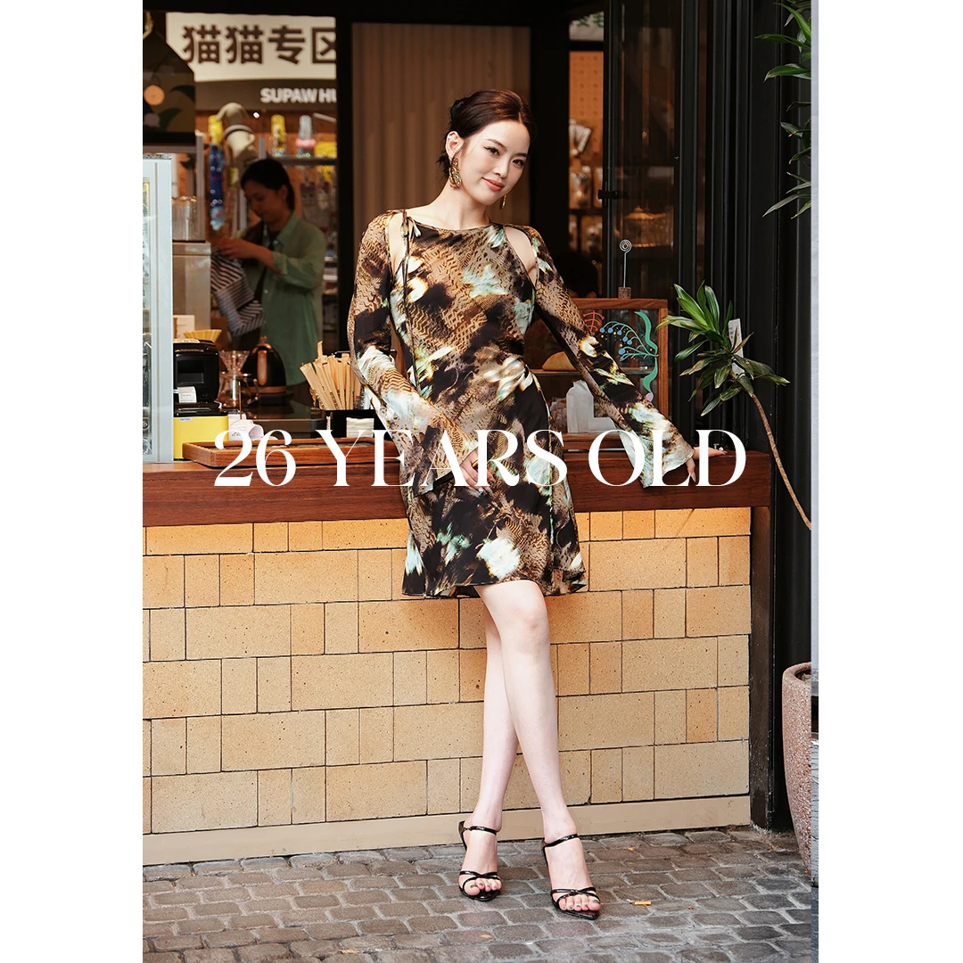 26YEARSOLD【自由岁月】修身长袖复古莫奈风印花连衣裙25SS-3387Z