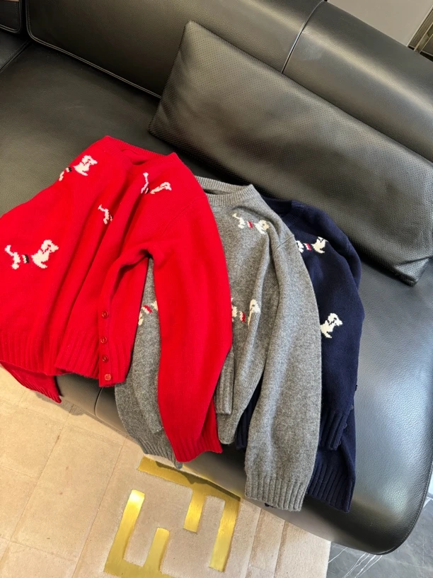 1684新款时尚毛衣针织圆领休闲潮流百搭