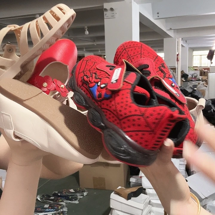 蚕丝多色多款小孩鞋不分大小发1