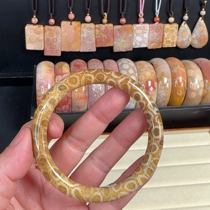 硅化玉手镯未镶嵌