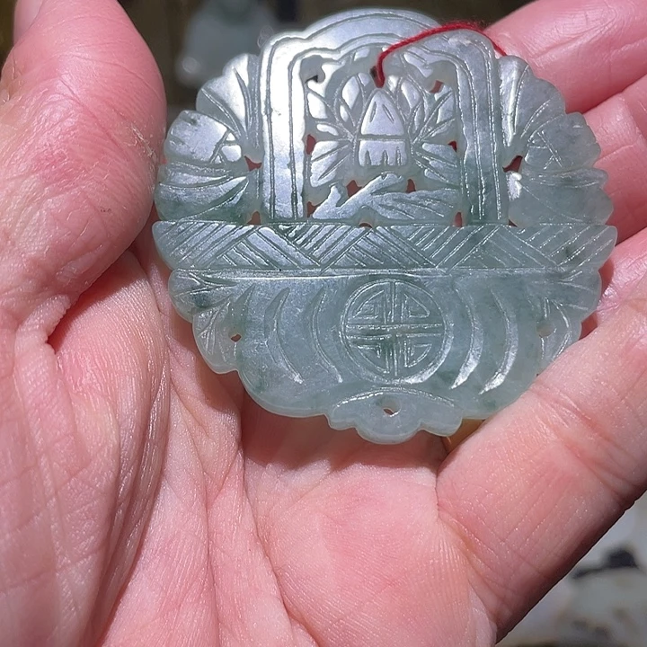 玉***佛翡翠未镶嵌颈饰挂件
