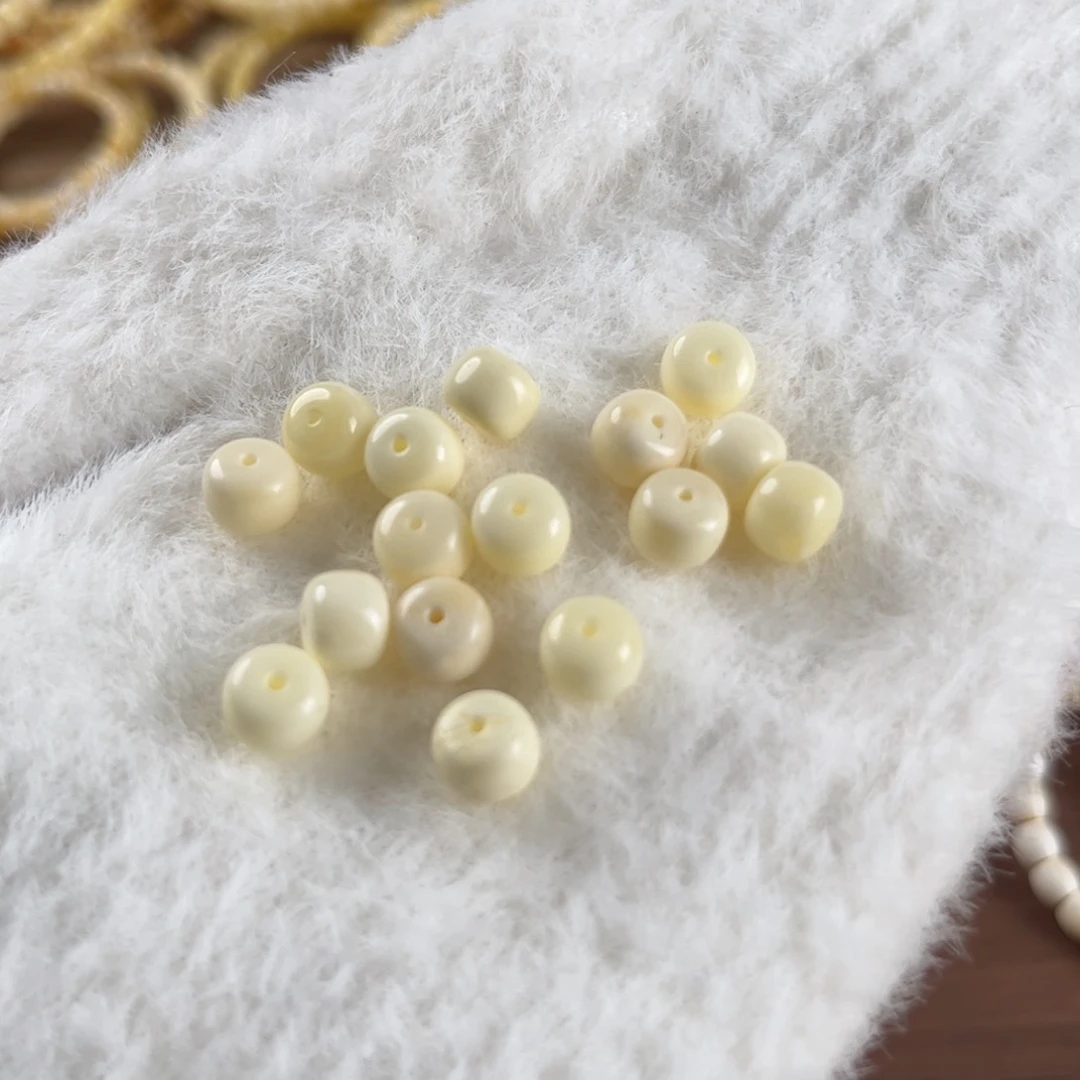 琥珀裸石未镶嵌水煮散珠