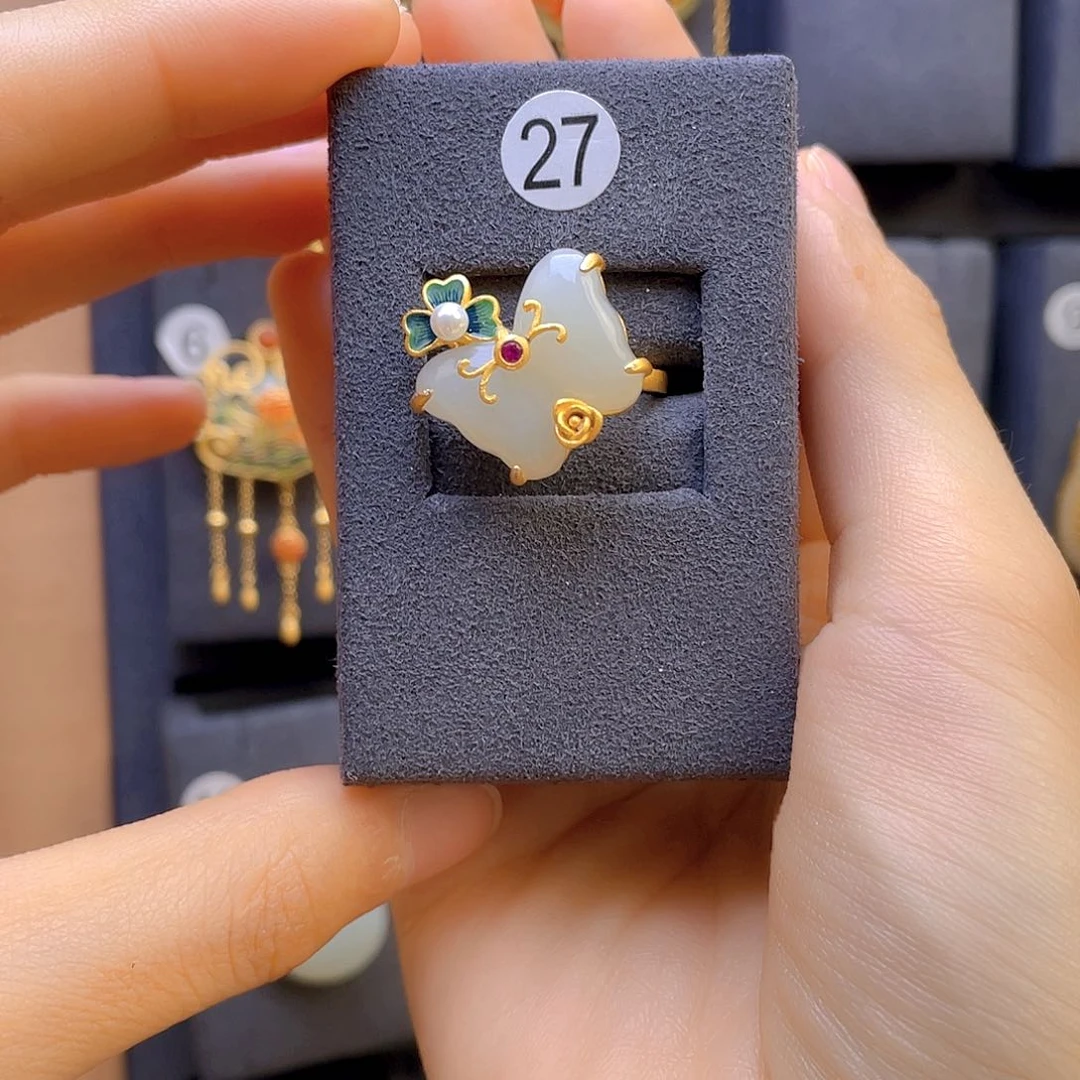 和田玉戒指银S925镀金镶嵌