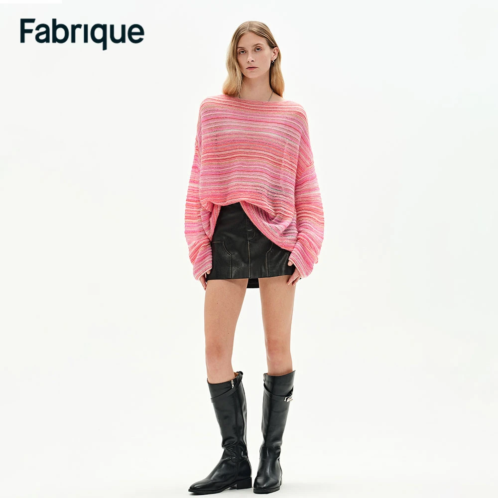 Fabrique 欧若风早春新款芭比粉彩虹条纹幼马海毛微透一字领毛衣