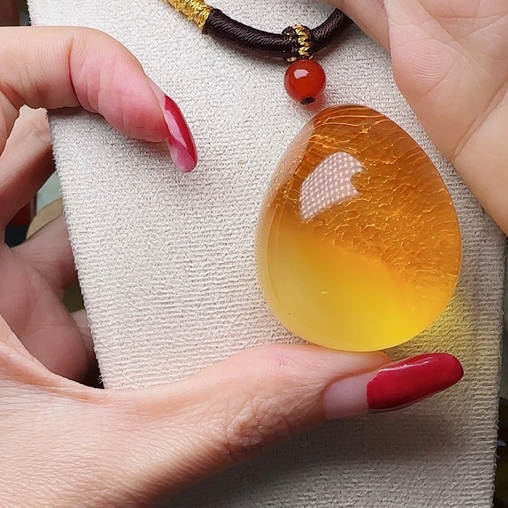 琥珀未镶嵌手链吊坠