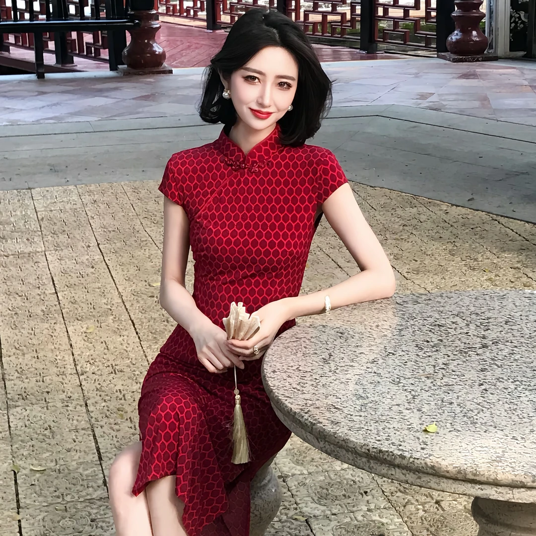 【大晶定制】“花样年华”新款格纹水晶麻印花胭脂红修身旗袍-DJ10195