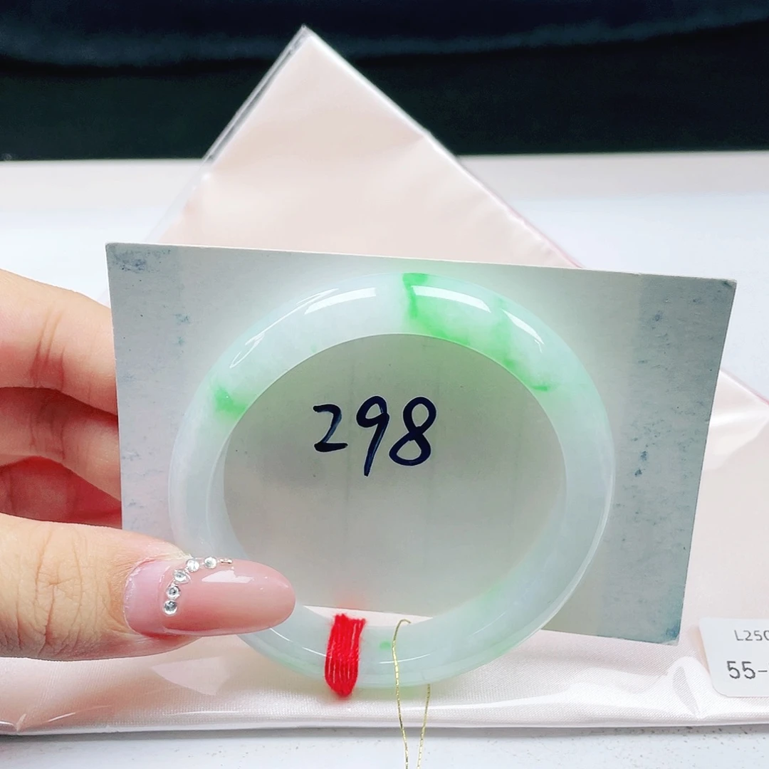 翡翠未镶嵌手镯 贵妃55+