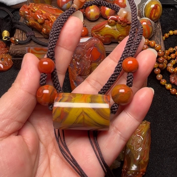 玛瑙/玉髓未镶嵌颈饰