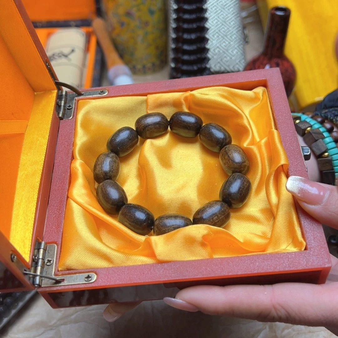 大叶紫檀（黑酸枝木类）