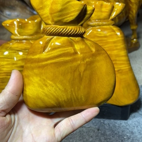 金丝楠代代有福的