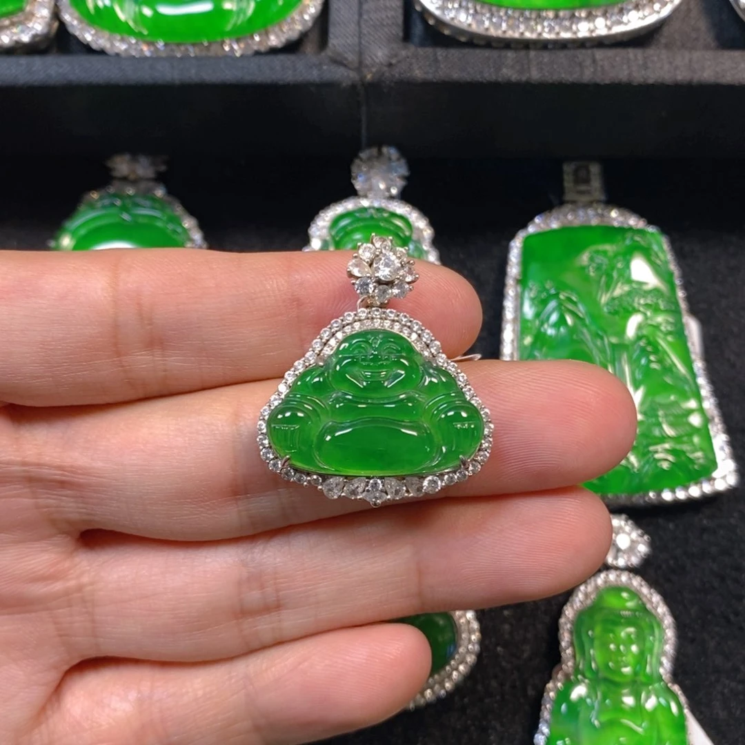 颈饰银S925镶嵌翡翠佛公吊坠