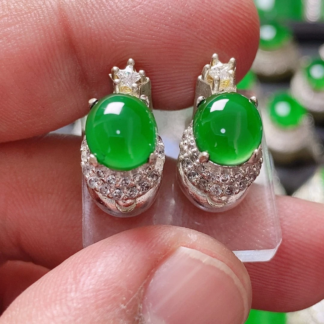 翡翠未镶嵌颈饰