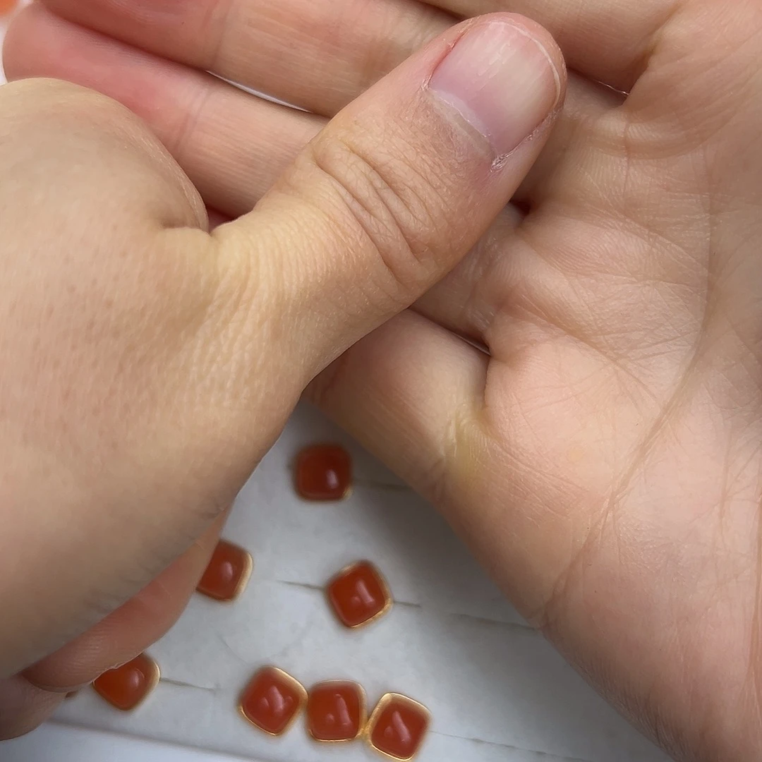 夏***天和田玉银S925镶嵌戒指