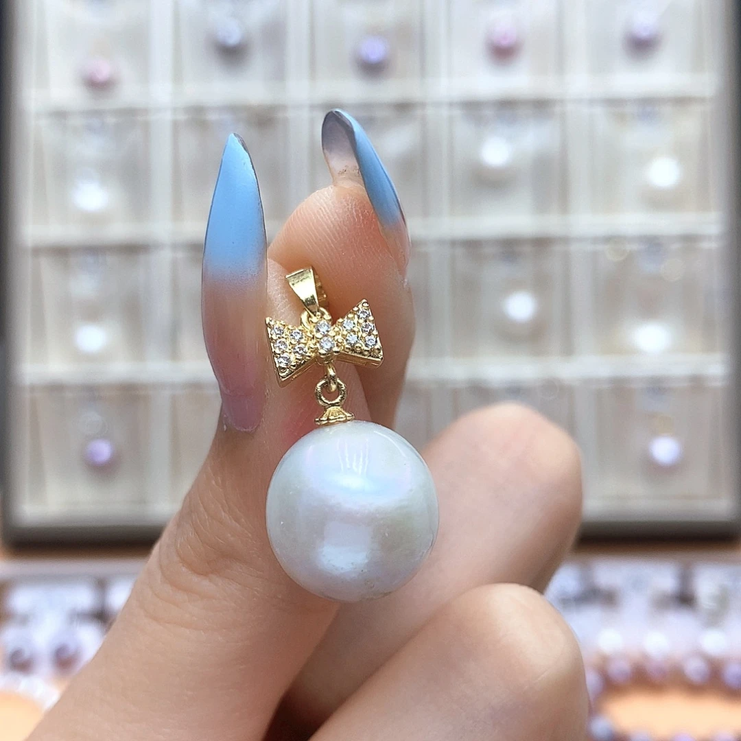 淡水珍珠合金颈饰