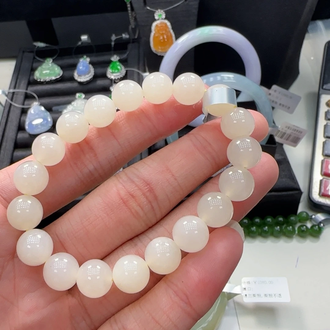 和田玉未镶嵌项链