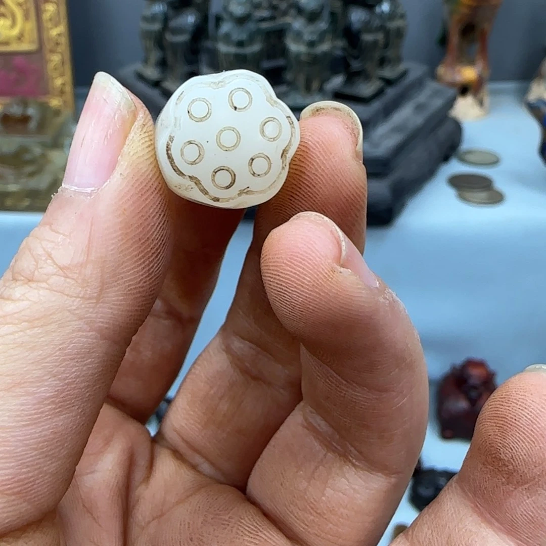 未镶嵌和田玉（糖玉）挂件